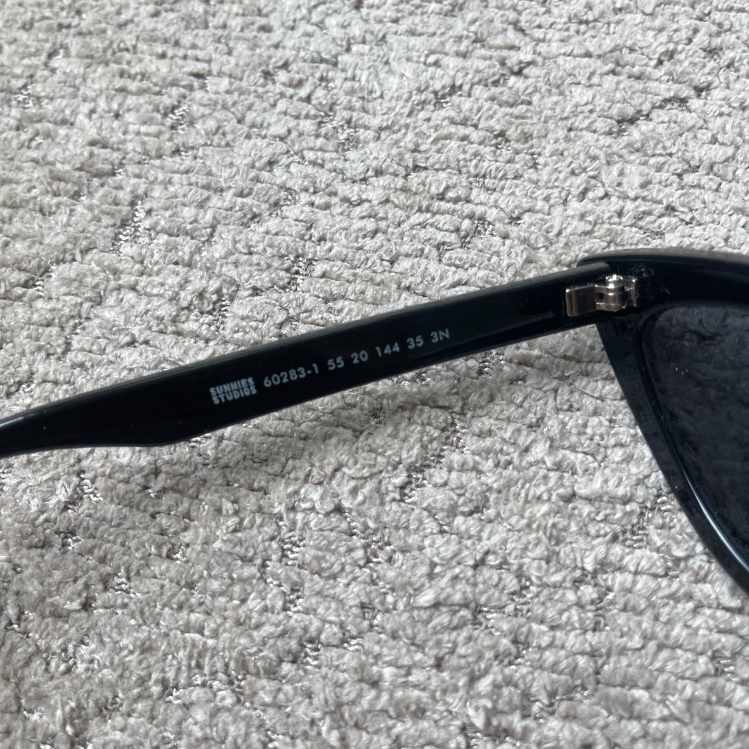 Sunnies Studios Zia Ink Sunglasses (Category: Sunglasses & Eyewear) located in Quezon City. Submitted by prelovedbygirliess (Listing ID 1445299009, Image 3). Description: Authentic Lightly used No flaws 10/10 condition.