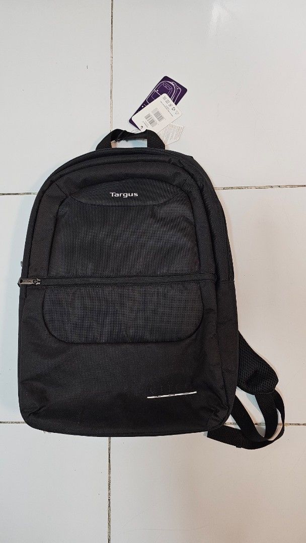 Targus Black Laptop Backpack (Category: Backpacks) located in Manila. Submitted by greycrane (Listing ID 1445266695, Image 1). Description: - Brand new black Targus laptop backpack - Still has tags attached - Padded shoulder straps for comfort - Multiple compartments for organization - Ideal for school or work Location: Baesa, Quezon City. Pickup only. Buyer shoulders shipping. Payment via BPI or Gcash. Pm for queries. Thanks for looking..