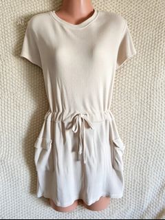 (Category: ) located in . Submitted by cmvoapparel (Listing ID 1445319716, Image 1). Description: .