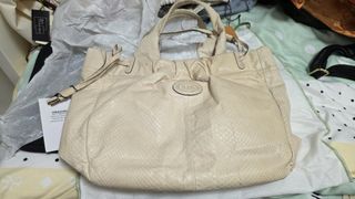 （分類：）位於 。 由 ObjectsofDesire 提交（商品編號 1445341072，圖片 1）。簡介： 。