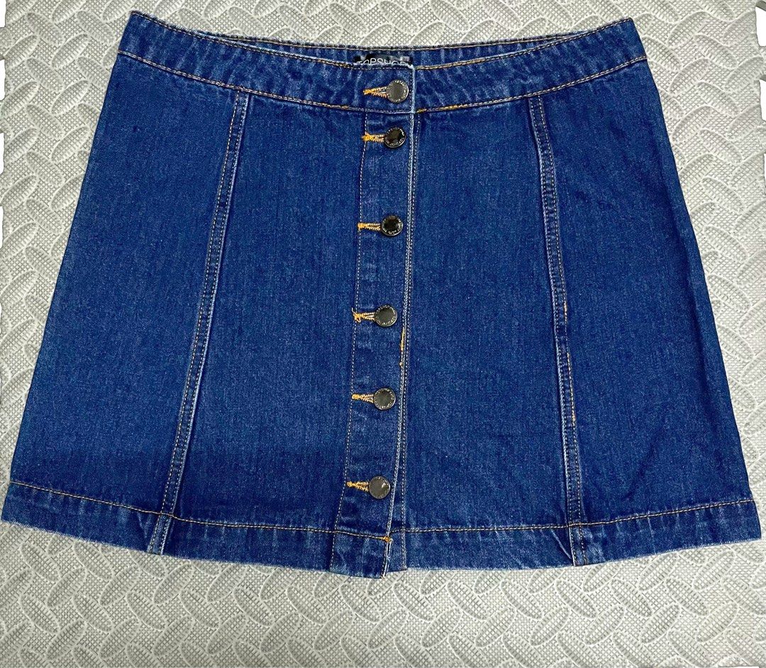 Topshop Moto Skirt (Category: Skirts) located in Rodriguez. Submitted by she_finds (Listing ID 1445315703, Image 1). Description: US 6 Meduim.