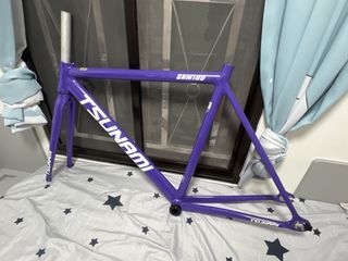 （分類：）位於 。 由 oddfalcon.6df906 提交（商品編號 1445378945，圖片 1）。簡介： 。