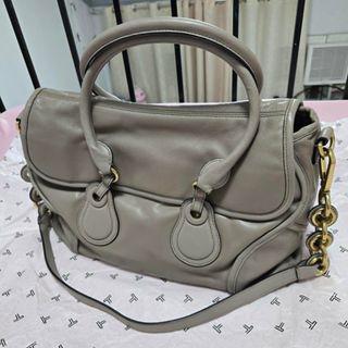 (Category: ) located in . Submitted by ealkim19301995.borahae (Listing ID 1445249249, Image 1). Description: .