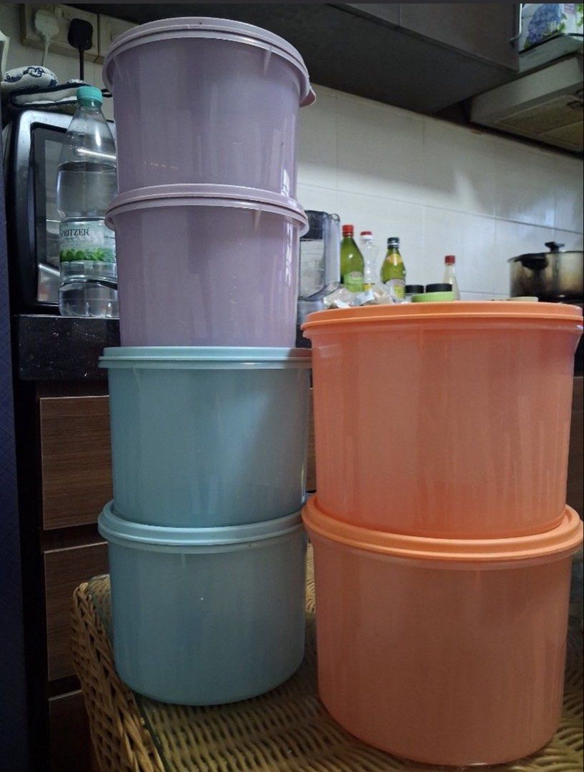 Tupperware489011195025838080