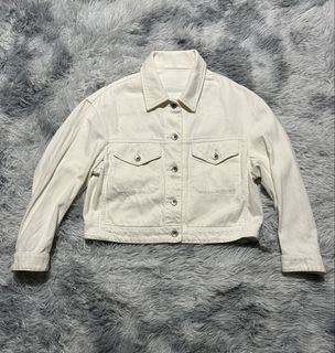 (Category: ) located in . Submitted by c3m.thrift (Listing ID 1445347287, Image 1). Description: .