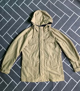 (Category: ) located in . Submitted by thriftnibords (Listing ID 1445406751, Image 1). Description: .