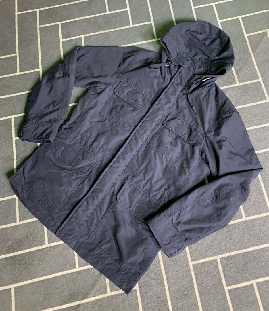 UNIQLO WINDBREAKER MOUNTAIN PARKA (Category: Coats, Jackets and Outerwear) located in Polomolok. Submitted by thriftnibords (Listing ID 1445407095, Image 1). Description: UNIQLO WINDBREAKER MOUNTAIN PARKA ▪️EXCELLENT CONDITION ▪️SIZE MEDUIM ▪️DIMES 21.5/29 ▪️COLOR RATE 9.8/10 ▪️NO ISSUE.
