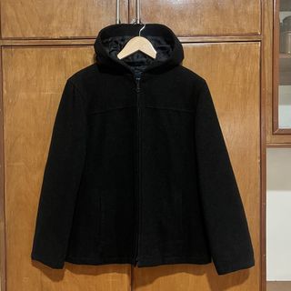 (Category: ) located in . Submitted by adidoesthrifts (Listing ID 1445272130, Image 1). Description: .