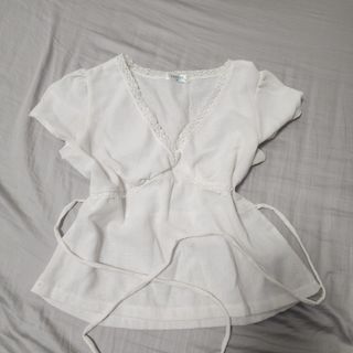 (Category: ) located in . Submitted by jujuuuri (Listing ID 1445396394, Image 1). Description: .