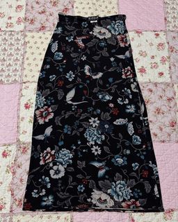 (Category: ) located in . Submitted by stylishoutfitportfolio (Listing ID 1445384739, Image 1). Description: .