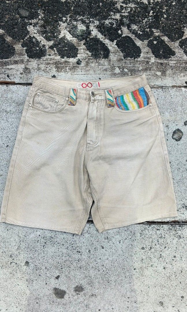 VINTAGE COOGI RAINBOW (Category: Shorts) located in Manila. Submitted by ksuzxsss (Listing ID 1445346141, Image 3). Description: COOGI RAINBOW ‎DIMES - W-32 L-21 Leg hole-11 ‎CONDI - GOOD CONDI ‎COLOR RATE - 9/10 ‎ISSUES - ALTERED DATING PANTS.