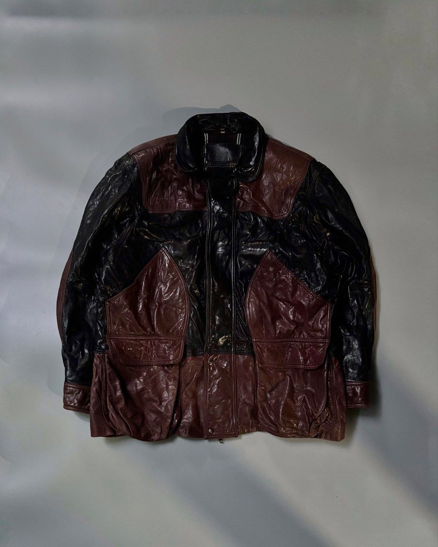 Vintage Deriwood Leather Jacket (Category: Activewear) located in Santa Cruz. Submitted by devbook1 (Listing ID 1445301919, Image 1). Description: Vintage Deriwood Leather Jacket L: 30 W: 24.5 Excellent Condition Authentic.