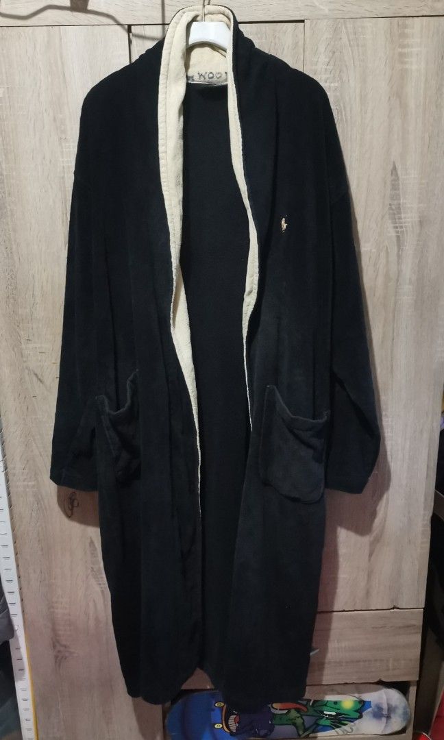 Vintage Ralph Lauren bath robe (Category: Bath) located in San Pedro. Submitted by thriftersthrift (Listing ID 1445281264, Image 1). Description: Width(inches) :25 Length(inches) :49 Good condition Issue : walang tali Color rate : 9.5 /10 🌵ALL ITEMS ARE FROM UKAY BALE SO MANAGE YOUR EXPECTATION 🌵 ASK SELLER FOR MORE INFORMATION COLOR MAY CHANGE TRU LIGHTING.