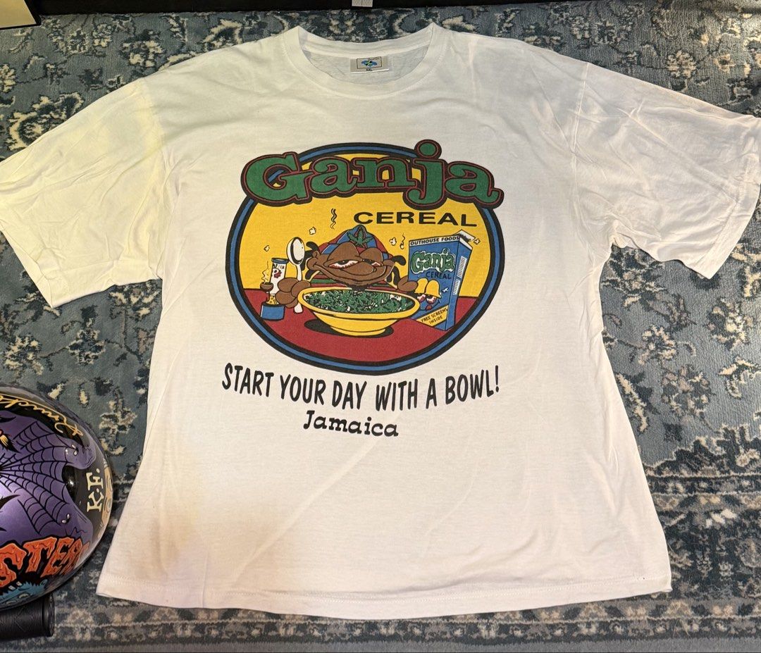 Vintage tee （分類：T-shirt、恤衫、有領衫）位於 Hong Kong。 由 0419vtg 提交（商品編號 1445346708，圖片 1）。簡介： 。