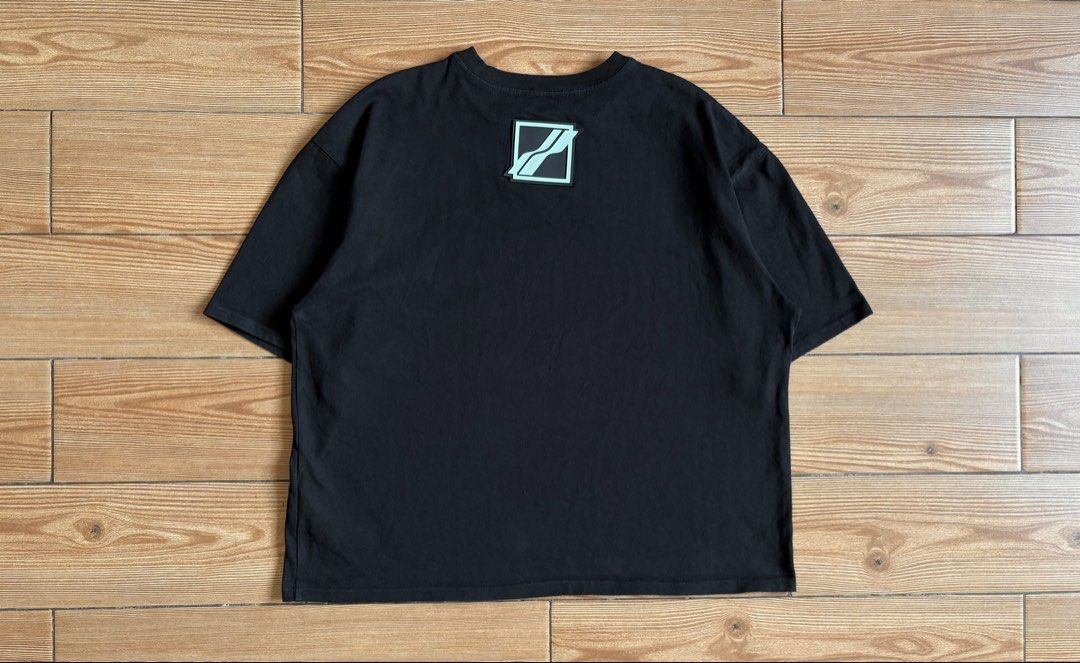 WE11DONE BACK LOGO HEAVY CLOTH OVERSIZED TSHIRT (Category: Formal Shirts) located in Makati City. Submitted by jnc__apparel (Listing ID 1445239894, Image 2). Description: 🏷️ WE11D0NE BACK LOGO HEAVY CLOTH OVERSIZED TSHIRT 📌 Dimes: 26.5L x 25W 📌 Size: Large for men 📌 Condition: Like new 📌 Color rate: 10/10 📌 Issue: None ✅ Washed and ready to wear.