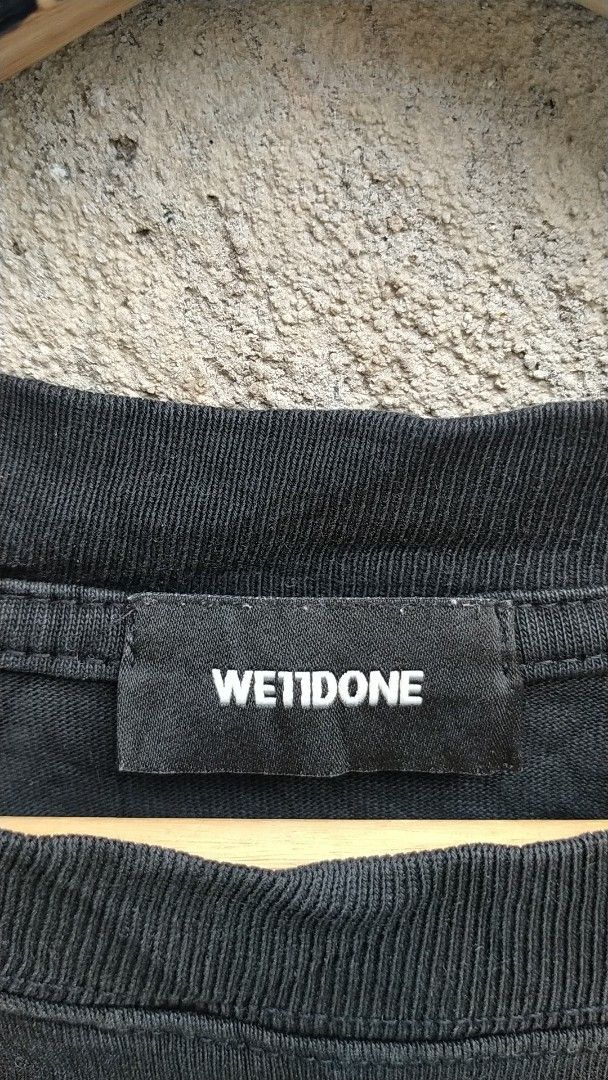 WE11DONE EMBROIDERY LOGO SHIRT (Category: Formal Shirts) located in Pili. Submitted by janrypalmerodelima (Listing ID 1445344564, Image 3). Description: WE11DONE EMBROIDERY SHIRT DIMES: 25x21 CONDITION: VERY GOOD COLOR RATE: 9.3/10 ISSUE: NONE.
