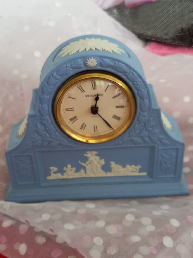 Working wedgewood table clock Jasper blue (Category: Clocks) located in Tuguegarao City. Submitted by zenphoenix-7ad615 (Listing ID 1445268296, Image 1). Description: Working vintage colelctiblea table top watch by Wedgewood Jasper blue.