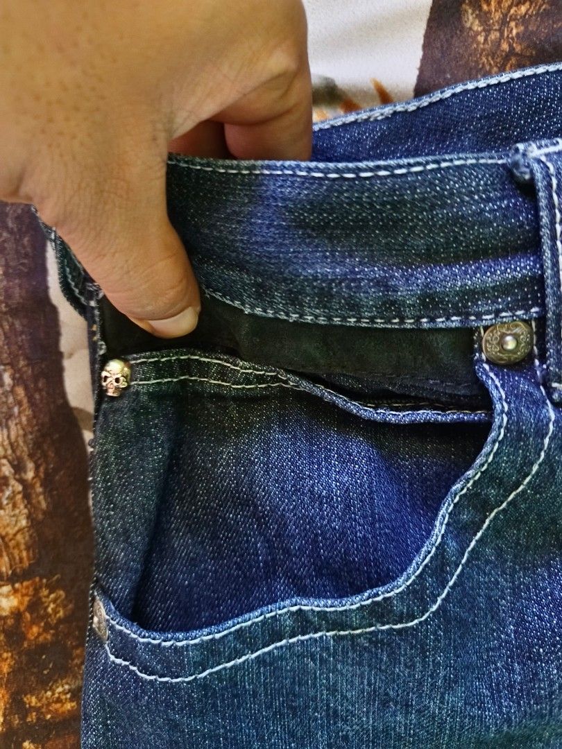 Y2K MARC ECKO(ECKO UNLIMITED) SEMI BARREL JEANS (Category: Jeans) located in Laoag. Submitted by soulleadthrift (Listing ID 1445251392, Image 3). Description: FOR SALE‼️‼️‼️ 🔥🔥🔥 BRAND: MARC ECKO( ECKO UNLMTD) TYPE: SEMI BARREL JEANS DIMES: 30 WAISTLINE 39 LENGTH 11 THIGH 8.5 LEG HOLE CR:10/10 EXCELLENT CONDITION NO ISSUE LOC: LAOAG CITY ILOCOS NORTE📍📍📍 850+SF DM LANG📩📩📩.