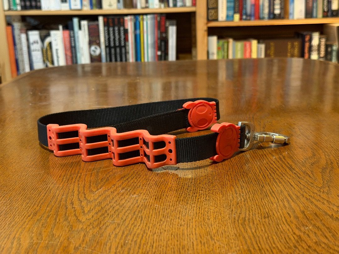 Zeedog Ruff Leash in blue and red (Category: Homes & Other Pet Accessories) located in Pasig City. Submitted by founditatthegrove (Listing ID 1445301336, Image 1). Description: Up for sale are two Zeedog Ruff Leashes, both of which were purchased locally. They are perfect for dogs that are reactive or pull, as they act as a shock/pull absorber, making it easy to maintain control. Overall, they are quality leashes for any type of dog. Selling them