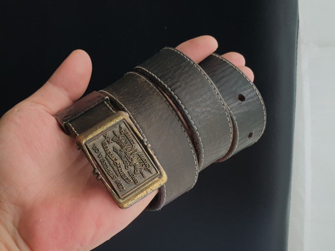 1970's Levi's Leather Belt (Category: Belts) located in Quezon City. Submitted by WasalakTwo (Listing ID 1445522988, Image 3). Description: Japan finds Rare and hard to come by 32.5" overall 25.5" to 29.5" holes 1" width Open for delivery nationwide.