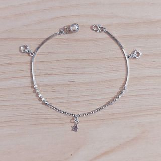 (Category: ) located in . Submitted by whimsicalfinds (Listing ID 1445437589, Image 1). Description: .