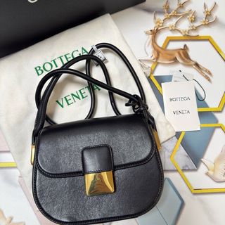 （分類：）位於 。 由 reluxury2hk 提交（商品編號 1445571759，圖片 1）。簡介： 。