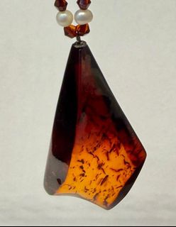 （分類：）位於 。 由 jade.cabinet 提交（商品編號 1445561397，圖片 1）。簡介： 。