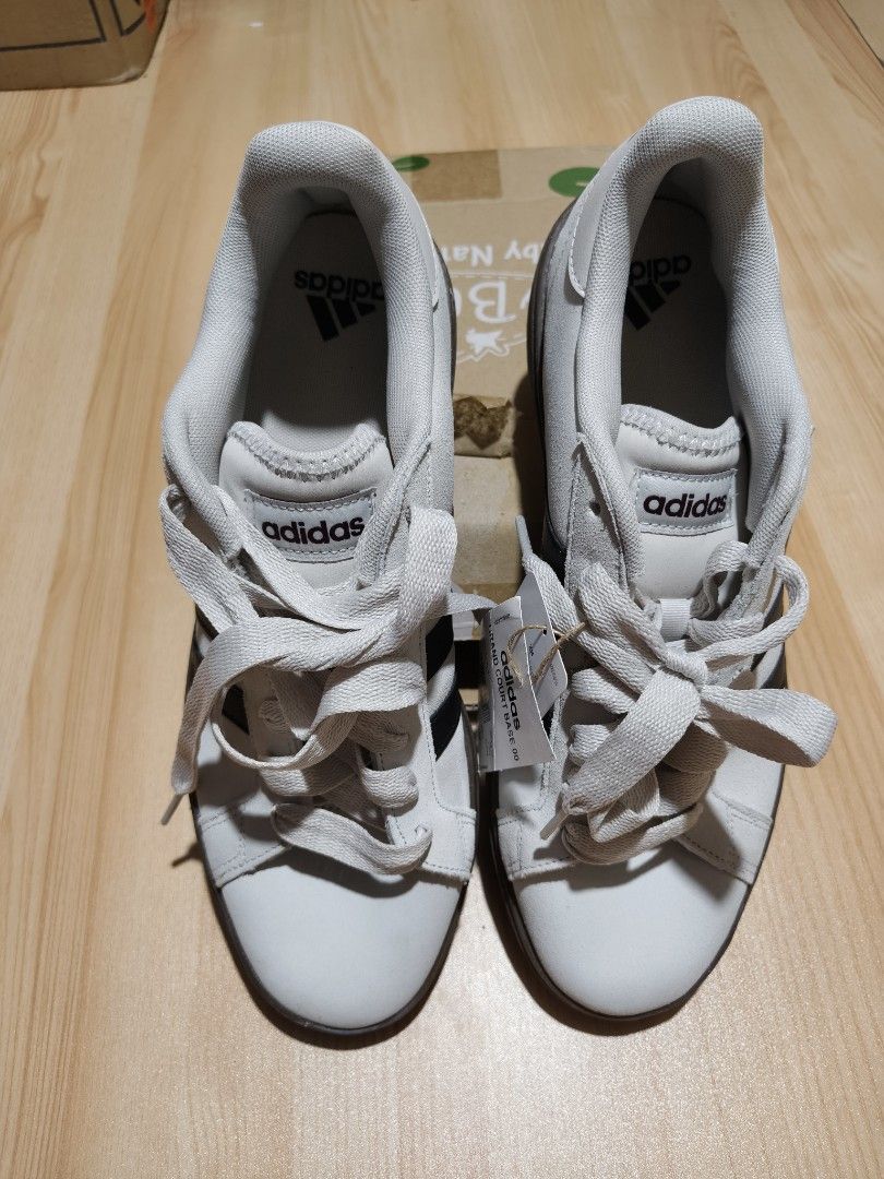 ADIDAS GRAND COURT BASE 00 (Category: Sneakers) located in Tacloban City. Submitted by tactripp (Listing ID 1445483376, Image 2). Description: ORIGINAL / AUTHENTIC size US - 11 UK - 10 half No issue Pair only / No box.