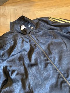 (Category: ) located in . Submitted by rielz_lclothes (Listing ID 1445450826, Image 1). Description: .
