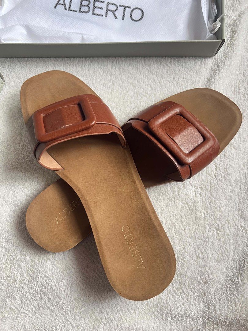 Alberto Addison Brown Tan Flats Size 41 US 10 (Category: Flats & Sandals) located in San Fernando. Submitted by lauanne (Listing ID 1445488832, Image 2). Description: Please read all carefully! for sale only! Selling preloved ALBERTO Women’s Addison Flat Sandals in TAN color. 41 EU SIZE, 10 US SIZE. Bought this in mall for 1,399php. Selling it now for 555php Location: Pampanga MOD:J&T MOP: GCash, Maya, MariBank, BDO Make offer first! no low balle