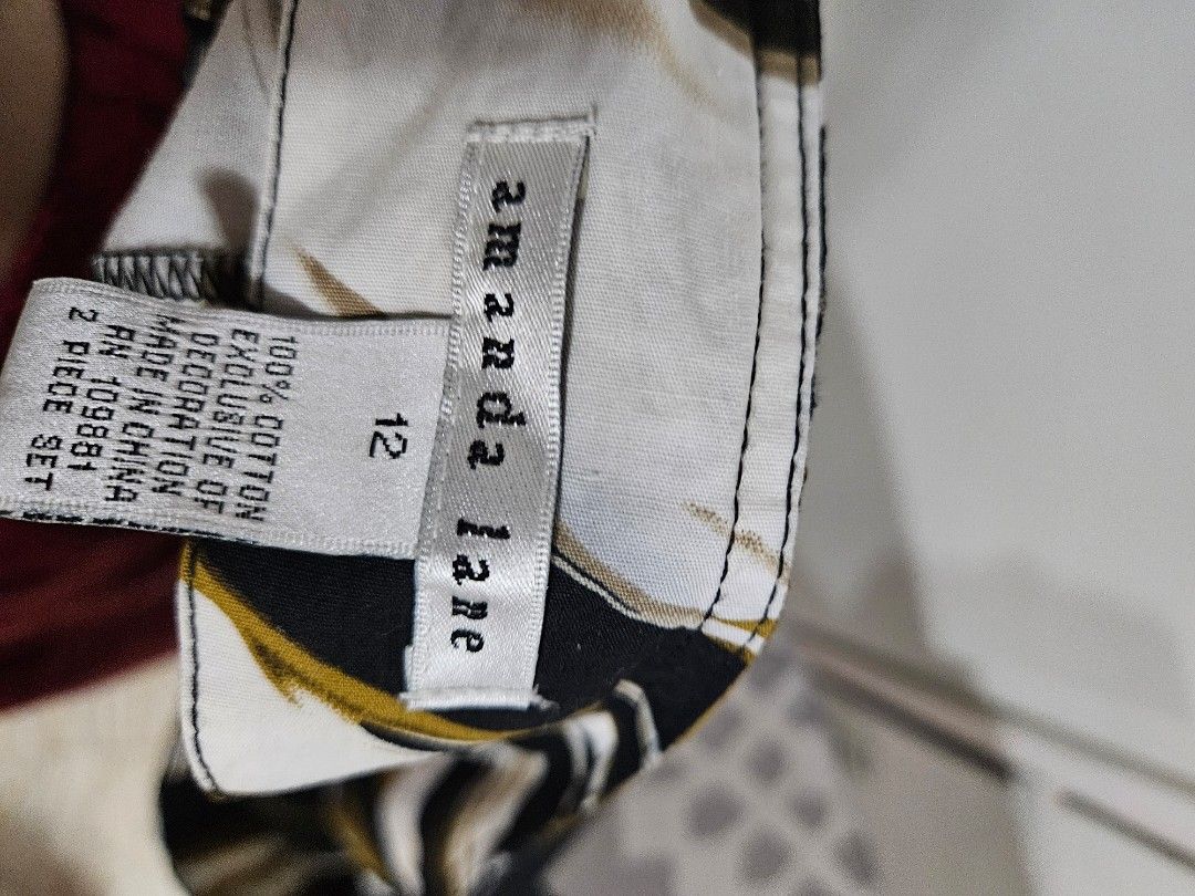 Amanda Lane Skirt Size 12 (Category: Skirts) located in Caloocan City. Submitted by rm.diaz (Listing ID 1445496408, Image 2). Description: - Amanda Lane skirt - Size 12 - 100% Cotton - Unique abstract print (black, white, gold) - Perfect for dressing up or down.