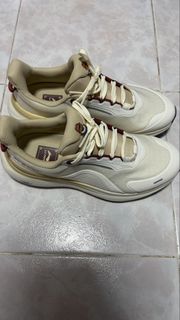 （分類：）位於 。 由 karlabcd 提交（商品編號 1445555341，圖片 1）。簡介： 。