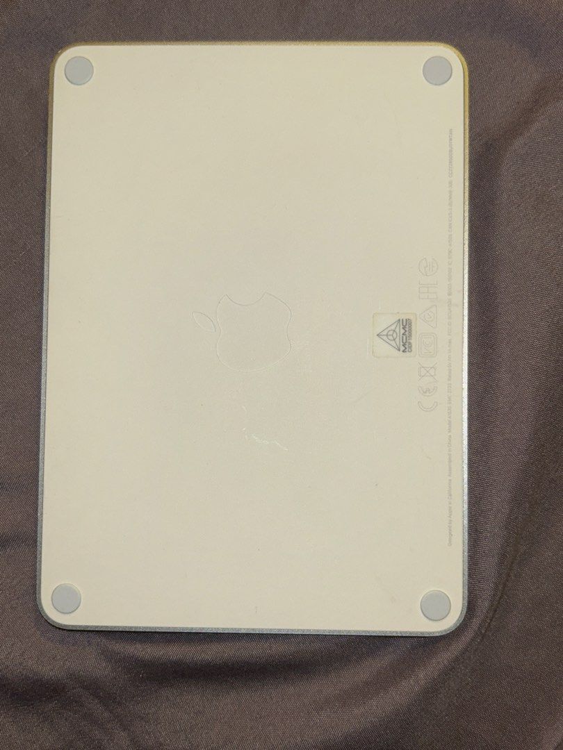 Apple Magic Keyboard and Magic Trackpad490478619151585282