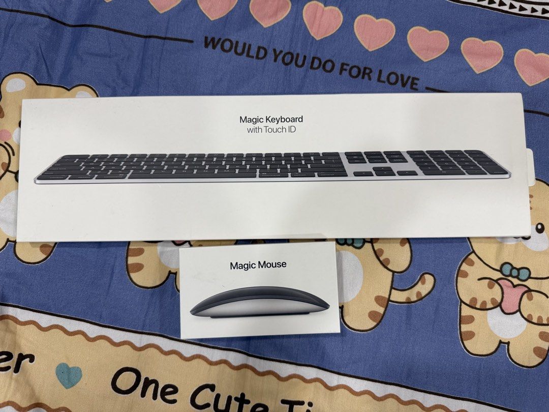 Apple Magic Keyboard with Touch ID and Magic Mouse489950760760791041