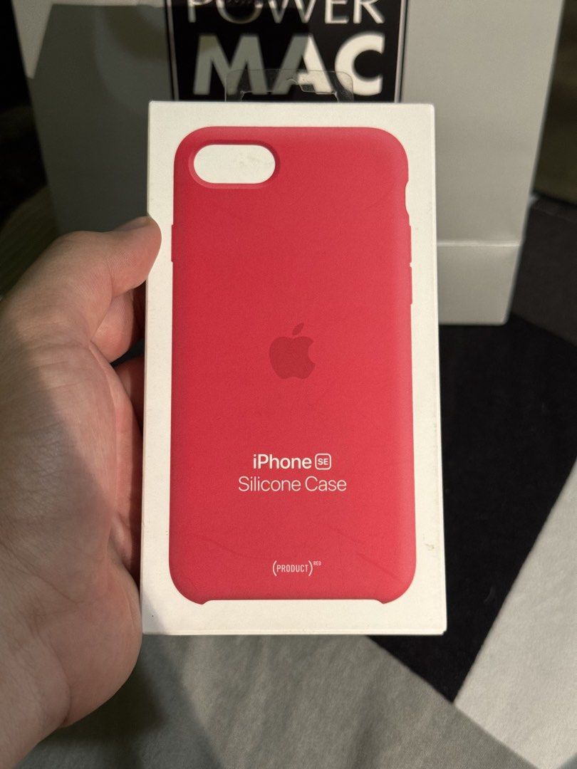Apple Silicone Case for iPhone SE (Category: Cases & Sleeves) located in Manila. Submitted by marco.21 (Listing ID 1445604101, Image 2). Description: - Genuine Apple Silicone Case - Designed for iPhone SE - Soft-touch silicone exterior - Protects against scratches and drops - Available colors: Pink, Red, Navy Blue - Brand new and sealed in original packaging SOLD ❌BLACK.