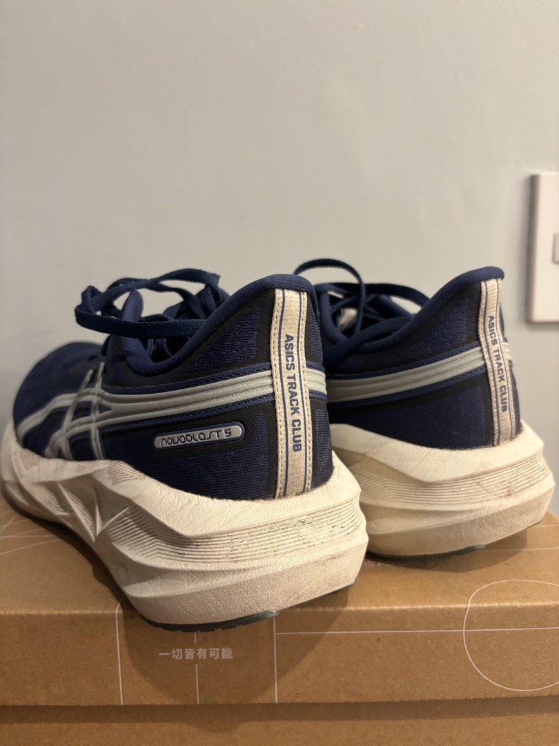 ASICS Novablast 5 (Category: Sneakers) located in Muntinlupa City. Submitted by kdloading (Listing ID 1445553176, Image 3). Description: No Box bought from Japan Mileage 153km.