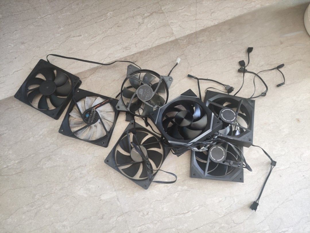 Assorted PC Computer Fans490221650754949120