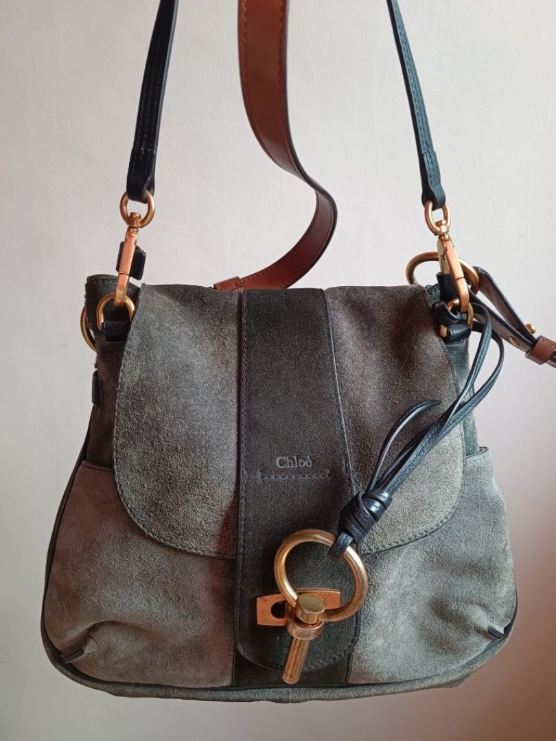 Chloe lexa bag (Category: Luxury Bags & Wallets) located in Paranaque City. Submitted by earlylux (Listing ID 1445468991, Image 2). Description: FIRST PHOTO FOR REFERENCE ONLY Poizon authenticated Please inspect photos for signs of usage/flaw No inclusions Normal signs of usage please manage your expectations you're buying a secondhand bag. Pm for more details No return, no refund, no exchange, no cancellation! Joy miners will be blocked! MOP: Pa