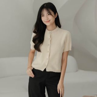 (Kategori: ) berada di . Dikirim oleh moreeclothes (ID iklan 1445544067, Gambar 1). Deskripsi: .