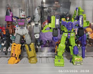 (Category: ) located in . Submitted by WeAreVENOM (Listing ID 1445586575, Image 1). Description: .