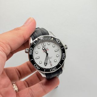 Omega Collection item 3
