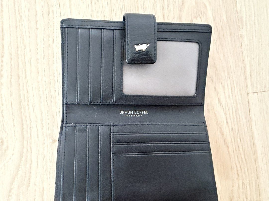 Braun Buffel 3/4 wallet (Category: Bags & Wallets) located in Bukit Mertajam. Submitted by ll222 (Listing ID 1445451578, Image 2). Description: Used twice.