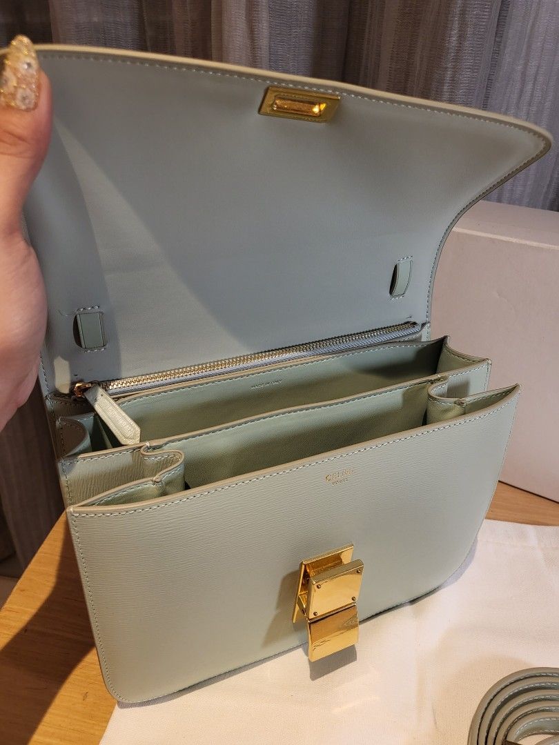 C ELINÉ CLASSIC BOX JAPAN PRELOVED (Category: Luxury Bags & Wallets) located in Manila. Submitted by mrszregeng (Listing ID 1445526854, Image 2). Description: 💯 REAL AND GENUINE LEATHER MATERIAL 🇯🇵 JAPAN PRELOVED WITH BOX, DUSTBAG, CARECARD WITH CODE.
