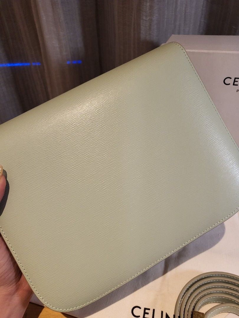 C ELINÉ CLASSIC BOX JAPAN PRELOVED (Category: Luxury Bags & Wallets) located in Manila. Submitted by mrszregeng (Listing ID 1445526854, Image 3). Description: 💯 REAL AND GENUINE LEATHER MATERIAL 🇯🇵 JAPAN PRELOVED WITH BOX, DUSTBAG, CARECARD WITH CODE.