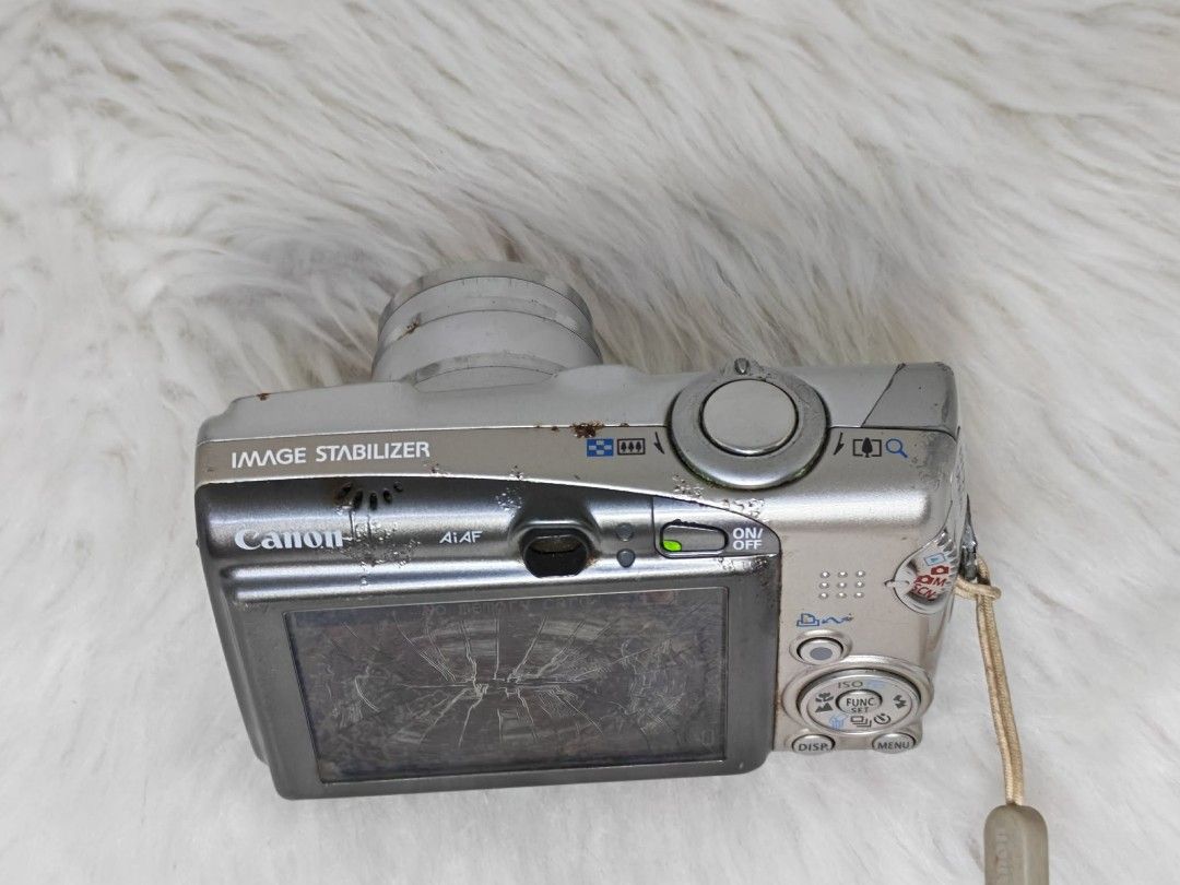 Canon PowerShot SD850 IS Digital ELPH Camera (Category: Cameras) located in Manila. Submitted by jonrick.co (Listing ID 1445470734, Image 2). Description: - Silver Canon PowerShot SD850 IS digital camera - 8.0 megapixels - 4x optical zoom - Image stabilizer - burn lcd - Includes strap unit battery memory strap universal charger.