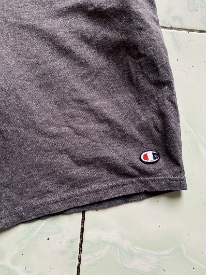 Champion Athletic Sweat Shorts Gray (Category: Shorts) located in Nagcarlan. Submitted by puredriponly (Listing ID 1445440358, Image 2). Description: Gray color Embroidered Champion “C” logo Elastic waistband Soft jersey/cotton fabric Casual / Sportswear FREE SIZE .