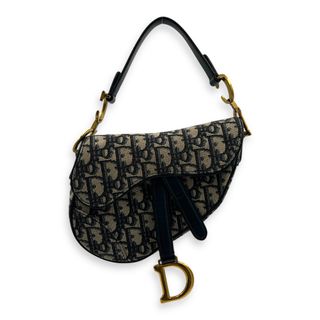 (Category: ) located in . Submitted by carousellluxury (Listing ID 1432638346, Image 1). Description: .