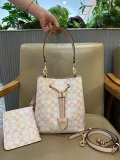 (Category: ) located in . Submitted by luxurious.mall (Listing ID 1445572545, Image 1). Description: .