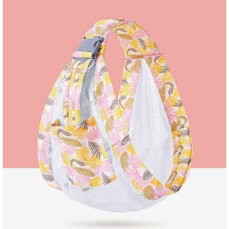 Comfortable Baby Wrap Carrier and Sling (Category: Carriers & Slings) located in Manila. Submitted by yhanies.corner (Listing ID 1445469804, Image 2). Description: - Easy to use baby wrap carrier - Made from breathable, soft fabric for ultimate comfort - Adjustable sling ensures a secure and snug fit - Keeps your baby close while leaving your hands free - Ideal for newborns and infants - Lightweight and portable for parents on the go - Two stylis
