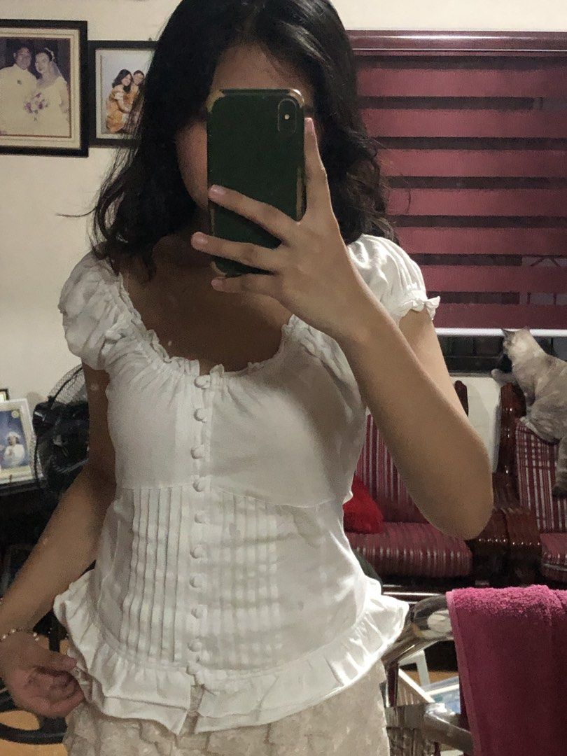 Corset White Puff Sleeve Square Neck Button Up Blouse (Category: Blouses) located in Porac. Submitted by readmyaboutfirst (Listing ID 1445597100, Image 1). Description: self tie med- l.